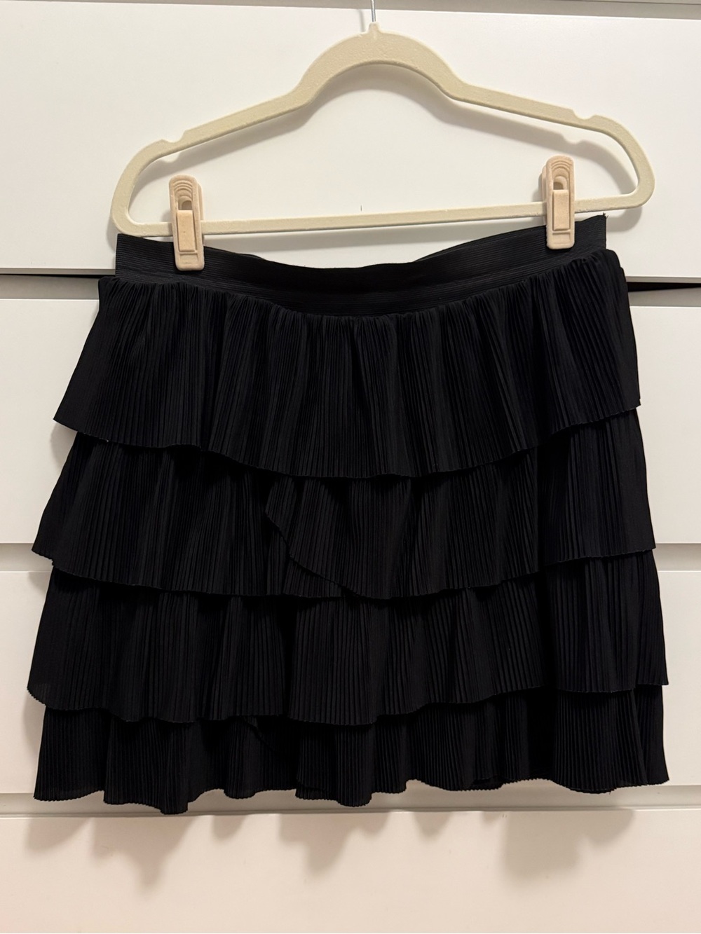 H&M Black Tiered Crepe Ruffle Skirt